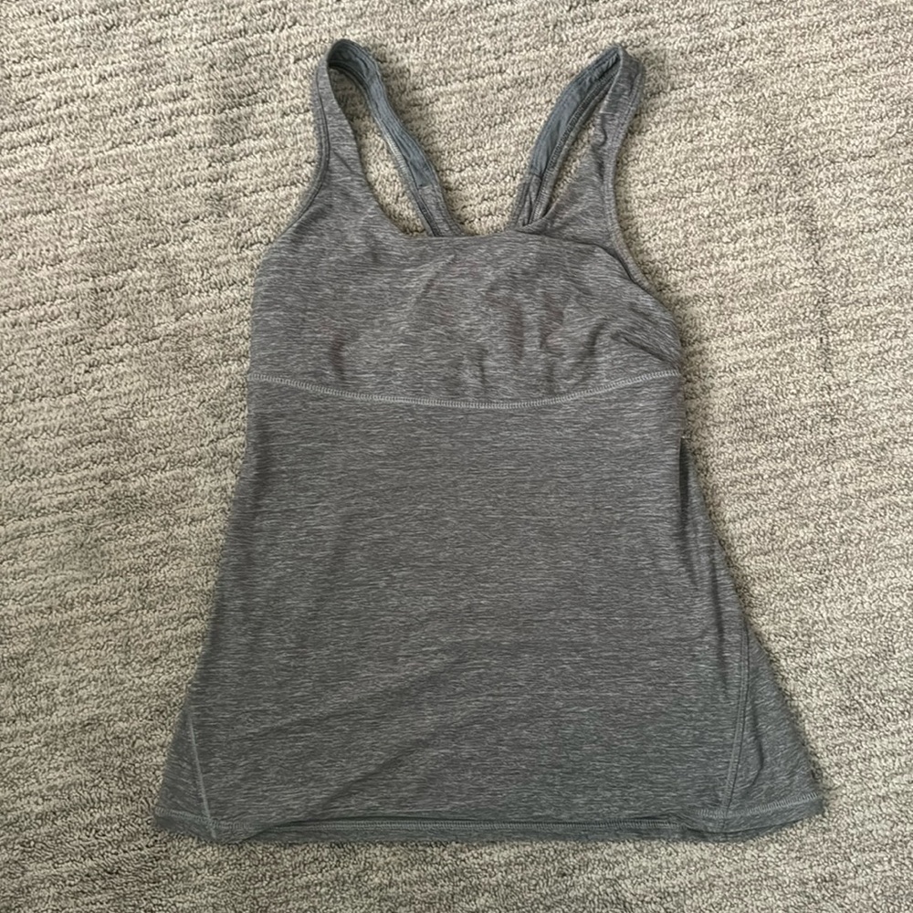 Lululemon top